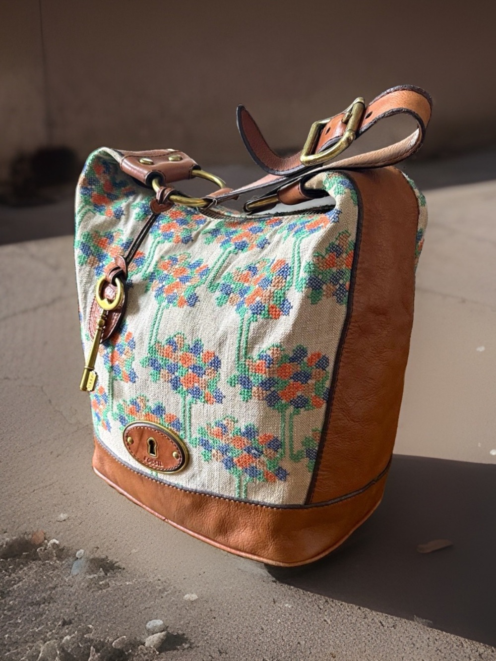 Fossil Floral Tapestry Leather Hobo Shoulder Bag Key Charm Boho Brown